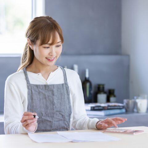 【婚活女性向け】年収公開、すべき？非公開のままで大丈夫？